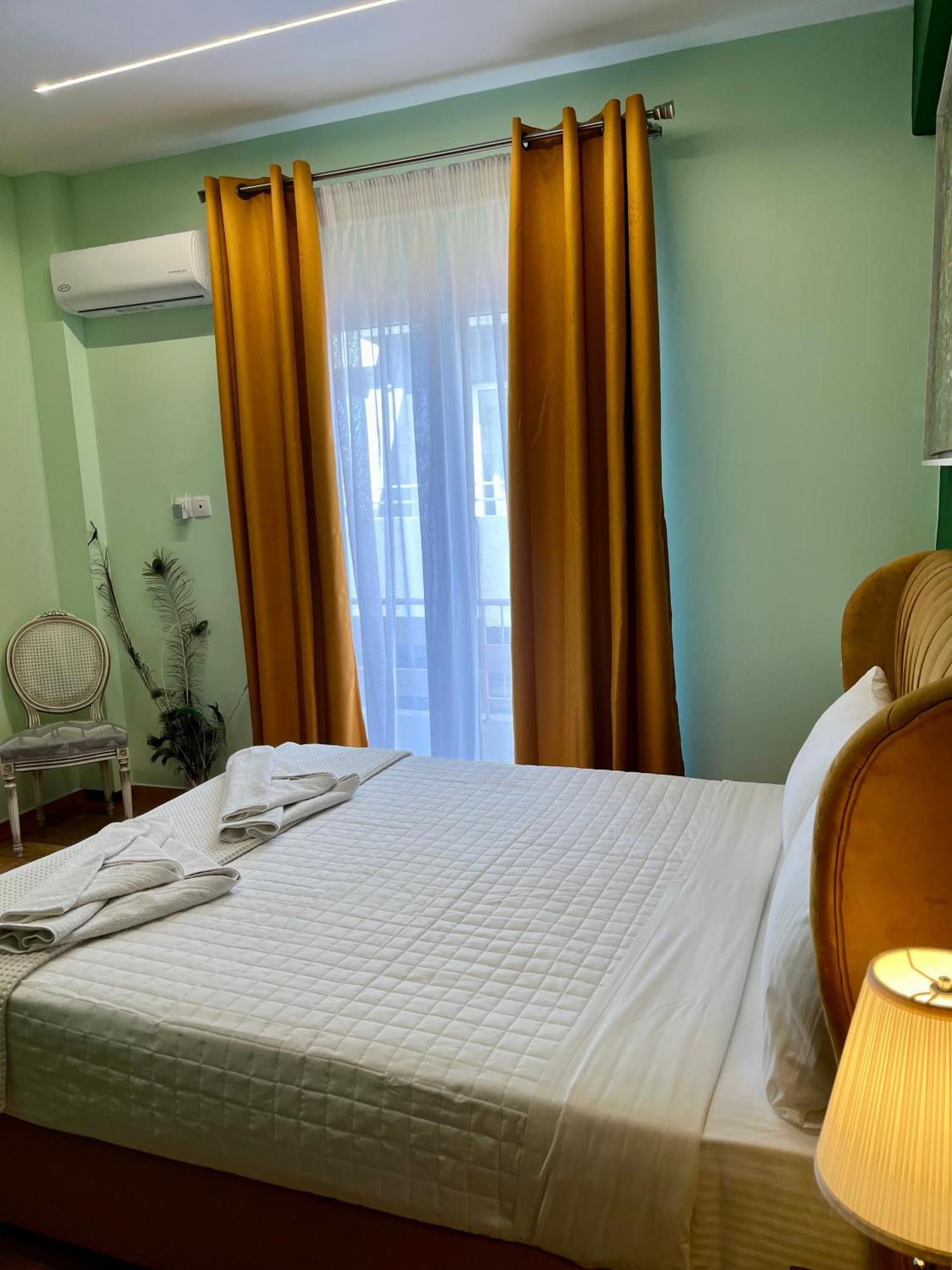 Olympian Zeus Apartments Athena Bagian luar foto